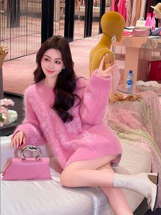 #毛衣 #毛衣控 #宽松版型 #秋冬穿搭 #时尚穿搭