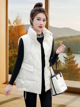 马甲立领设计,穿起来方便又暖和,工字版型,上身显瘦#穿搭 #小个子穿搭 #甜美穿搭 #减龄气质 #休闲穿搭 @巨量千川