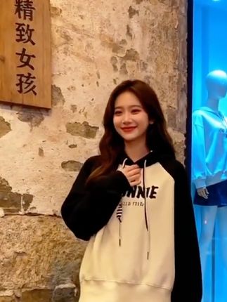 设计感小众连帽卫衣女春秋韩版宽松薄款学生小个子撞色上衣外套 #小个子秋冬穿搭 #微胖穿搭#晒晒我的秋季穿搭