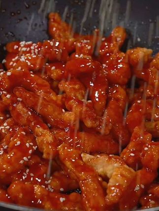 #孩子爱吃的糖醋里脊,在家也能轻松搞定!酸甜可口,孩子们特别喜欢!#糖醋里脊