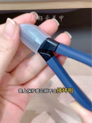 这大开口的一字剪剪起来也太丝滑了,美甲师的必备哦#大开口的指甲剪 #美甲必备 #新手美甲教程 #菊籽籽美甲乐园