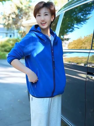 谁那降温了赶紧抢一件这个抓绒外套穿#秋冬穿搭 #谁穿谁好看 #面料柔软舒适 #遮肉显瘦 #不挑年龄不挑身材