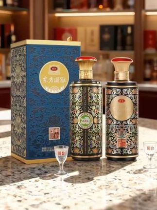 【国台东方国酝|双瓶礼盒,酱香典藏,双倍尊荣】 ✨【核心产区 大师酿造】 源自贵州茅台镇7.5平方公里核心产区 严格遵循12987大曲酱香古法 一年周期、两次投料、九次蒸煮、八次发酵、七次取酒每一滴都是时光淬炼的艺术品 🏮 双瓶礼盒 气派之选 双瓶装设计,寓意“好事成双” 典雅礼盒包装,无论是商务赠礼、婚庆喜宴还是重要收藏 都能彰显您的不凡品味与诚意 👑 53度酱香 醇厚境界 酒体微黄透明,酱香突出 入口绵柔醇厚,回味悠长 空杯留香持久,饮后舒适不上头 真正的大曲酱香品质 · 茅台镇核心产区稀缺资源 · 纯粮固态发酵标准认证 · 双瓶礼盒装性价比更高 · 陈香舒适饮后体验佳 (未成年禁止饮酒) #国台酒 #酱香型白酒 #白酒礼盒 #抖音好物