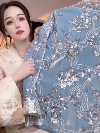 高级感新中式两件套装 时尚刺绣重工丝绒外套+吊带裙两件套#重工刺绣 #轻奢穿搭 #御姐 #高级感穿搭