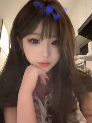 难过就给我打电话 我会挂掉 让你更难过 #猫系女友 #黑长直 #舌钉 #干冰 #萌妹