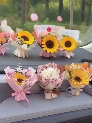 迷你小花束汽车出风口香水夹#浪漫花束#香水#车载饰品
