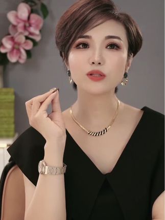 铜合金合成锆石耳饰 2025欧美轻奢新款复古高级感金色耳环女耳圈#热门#热门音乐🔥