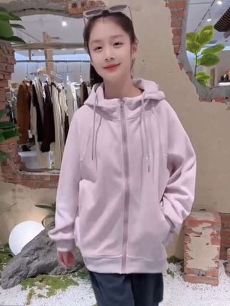 #女童穿搭 #每日童装穿搭分享 #早秋穿搭 #开学穿搭 #学生穿搭