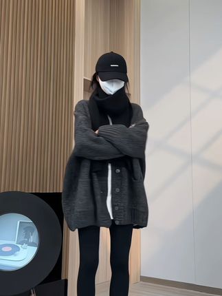 #毛衣外套 #慵懒风穿搭 #谁穿谁好看 #毛衣开衫外套 #早秋穿搭