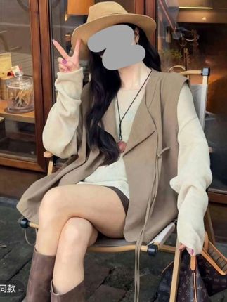#上热门2025早秋宽松显瘦马甲背心长袖针织打底上衣百搭皮短裤三件套装女#穿搭#秋季套装