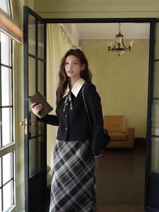 黑灰格子很有秋冬氛围感#显瘦穿搭 #气质穿搭 #五季家大码女装 #微胖女生 #无限回购的宝藏单品