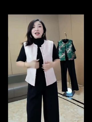 高端国风提花马甲外套女2025春季新款新中式重工改良马夹背心上衣#穿搭 #强烈推荐 #高级感穿搭 #每日分享