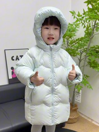 快点拼手速吧‼️#笛莎 #三防面料  极寒羽绒服反季大破价,超级的蓬松保暖,#一件过冬 ,显白的颜色加上甜美的款式,没有小女生不喜欢😍,家有公主的赶紧安排上吧,肯定超满意❗️#高品质童装 #生女儿就是用来打扮的