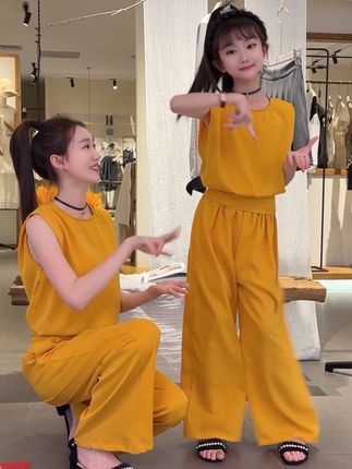 买了买了,就一个女儿,别人有的咱也得有,反正又不贵,穿上太好看了吧 #这也太好看了 #爱了爱了 #夏季穿搭 #闺蜜装穿搭 #我又心动了