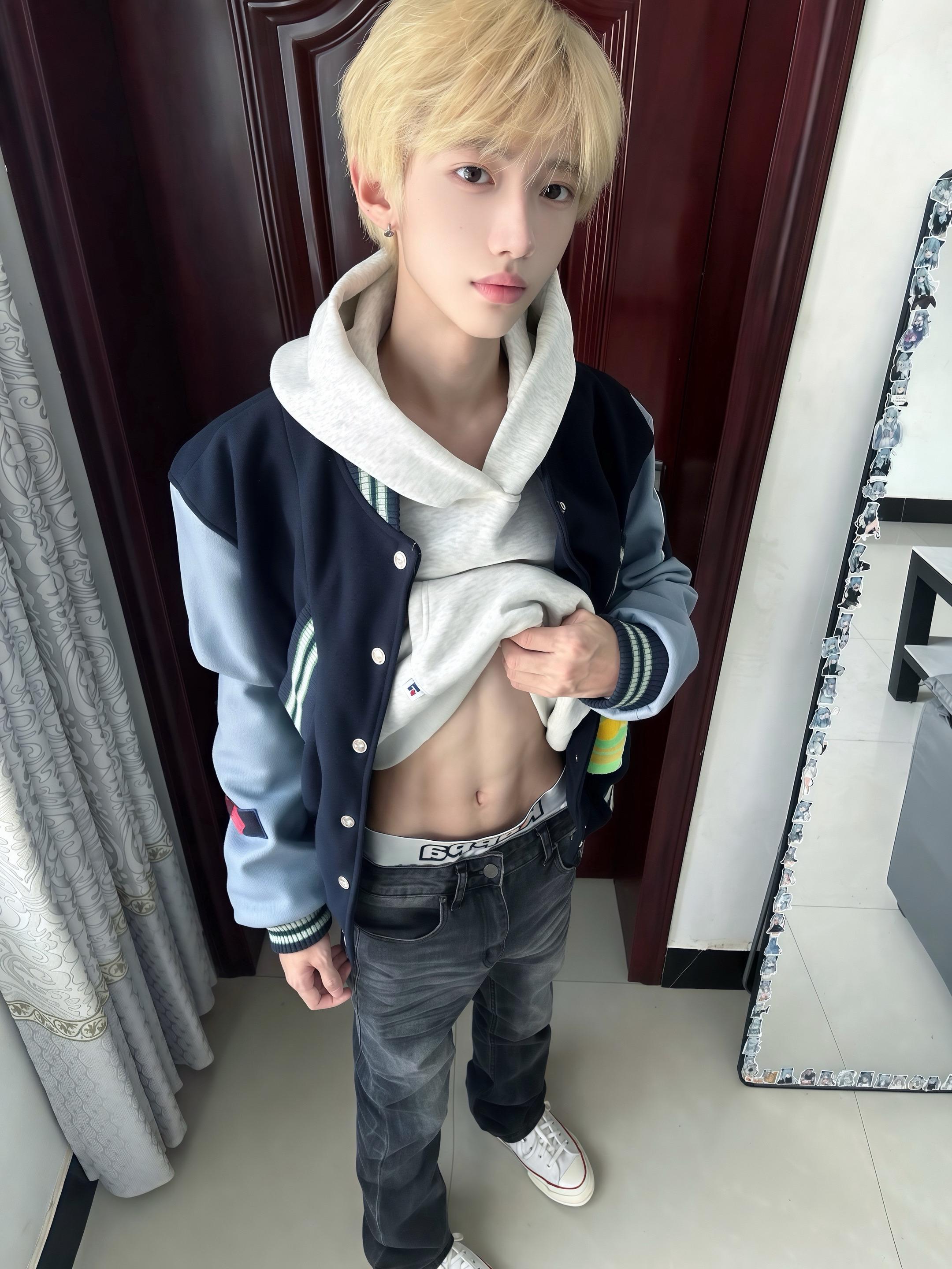 我没有刻意很想你 只是在很多瞬间想起你#08 #狮子座 #zlayco水洗黑牛仔裤