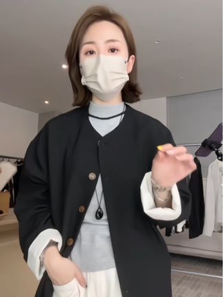 姐妹们,这件无领西装外套真的好好看!#如果上班都穿流光高智风 #高级感穿搭 #女装 #ootd穿搭 #极简主义
