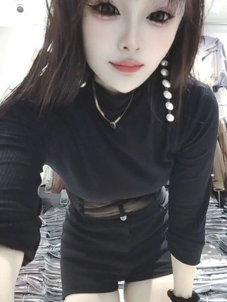 #极简穿搭风格 搬砖拉