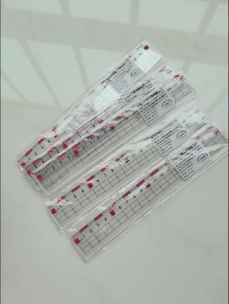 这个尺子确实比普通的要清晰好多,刻度清晰,数字大,还做了颜色的标记#学习用品 #护目尺