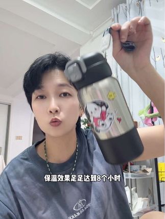 又到了随身携带保温杯的季节,颜值高保温时间长就是我们的首选!#保温杯 #卡通保温杯 #316保温杯