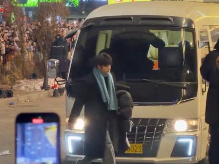 #宇宙闪烁请注意 #哈尔滨#刘耀文 #王鹤隶 #黄子韬
来领取自己的爱豆!!!