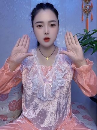 一个人有多好不重要,对你好才重要,真心对你好的人都在细节里,人会说谎,但细节不会,爱是细节,不爱也是#爱你的人怎么舍得你委屈#爱是细节#家居服套装