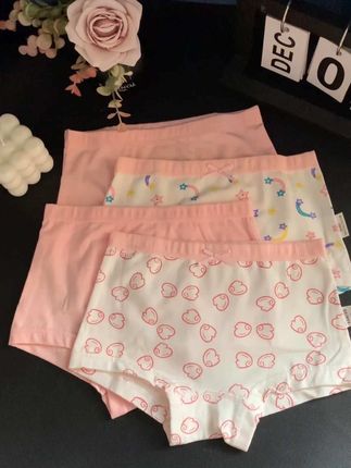 我女儿穿的这个小内内啊,姐妹们,我一定要给你们分享一下,真的太好穿了。#儿童内裤 #面料柔软舒适 #平脚短裤 #母婴好物