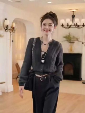 2025新款高腰阔腿裤显瘦百搭休闲长裤慵懒风深灰色女裤#个性时尚穿搭 #穿出高级感 #美搭尽显女神范 #新品穿搭 #百搭裤子