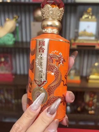 我不是茅台喝不起,而是我手里这个国台酒更有性价比,新人尝鲜价,这个活动不是天天都有,赶紧抢#送礼佳品 #纯粮酿造 #好喝不贵 #酱香型白酒 #高端大气上档次