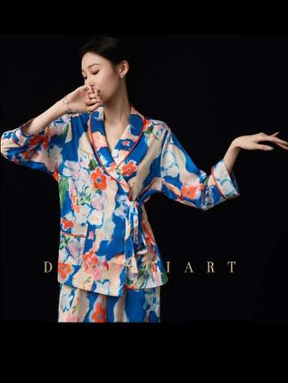 达芬奇密码2025秋欧若风气质女士女款长款家居服油画印花可外穿 #家居服 #长款睡衣 #秋季穿搭 #谁穿谁好看