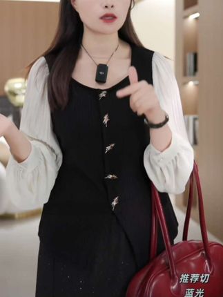 【仅上衣】花老爷微胖大码女装新款拼接风琴褶袖小上衣HLY3563#美丽随心变 #奋斗的20岁 #能量滋养 #似乎一切都在慢慢变好