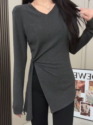 #打底衫 #长袖t恤 #辣妹穿搭 #洋气减龄 #气质穿搭
