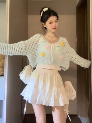 秋季才是甜妹的主场 多巴胺星星三件套#温柔风穿搭 #甜美穿搭 #约会穿搭 #秋季穿搭 ##多巴胺女孩穿搭