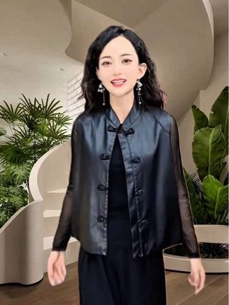 新中式国风盘扣立领坎肩短款复古气质无袖背心马甲外套】#春秋穿搭 #优雅气质 #简约大气 #时尚洋气 #谁穿谁漂亮 @巨量千川 @DOU+小助手