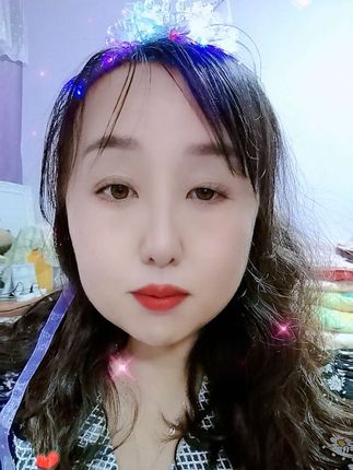 戴上我自己制作的艾莎公主👑发箍,唱首歌呀!,最近太苦了!自娱自乐!