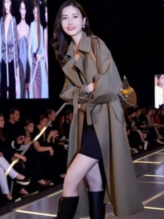 #中性风入秋穿搭灵感#秋季如何摆脱土气感穿搭#早秋穿搭公式来了#早秋高质感职场穿搭#轻松拿捏慵懒风穿搭@DOU+小助手