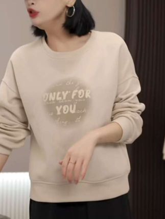 印花圆领百搭卫衣#女装 #面料柔软舒适 #时尚穿搭 #洋气减龄 #点击小黄车直接购买