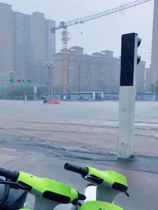 #大暴雨 #暴雨来袭 #安全第一