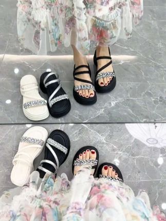 #两穿凉鞋女 #厚底凉鞋夏季新款 #一字带凉鞋女 #沙滩凉鞋女 #夏季爆款凉鞋
