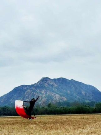 光亮你自己啊,用最宝贵的时间! #山河壮丽 #光亮周深 #舞蹈@抖音上热门 @抖音小助手 @抖音创作小助手 @抖音精选小助手