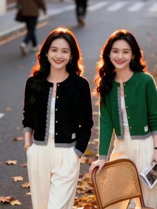 #秋季穿搭 #谁穿谁好看系列 #不挑年龄不挑身材 #品牌女装 #姐妹花组合 @抖加🔥上热门🔥dou+🔥热点宝