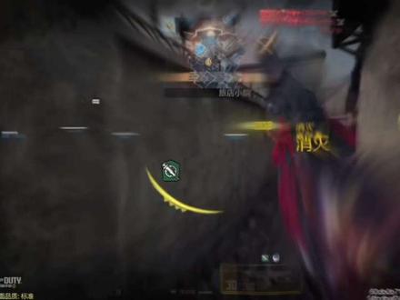 未寄出的信搜 ,藏着最后一束紫罗兰的温柔。
这杯酒,是一封无法投递的信。
杜松子是信的底色,冷静如你离开那晚的理智。柚子是带着酸楚的开场白。接骨木花是信中未抵达的远方。紫罗兰是所有未能说出口的思念,干涸在纸页边缘。柠檬是此刻清醒的锐痛。
我将它们摇匀,再倾入高高的杯盏。最后注入气泡水,那升腾的气泡,是所有输入又删除的字句,所有未抵达的叹息。
杯沿点缀薄荷与雏菊。一愿你自由,二愿爱深藏。
这杯淡紫色的暮光,敬所有无疾而终的我们。当香气随气泡升起,你会明白:思念,是种层次分明的心碎。
请搭配一首慢歌饮用。让旋律,替我们读完这封信。
#上热门 @DOU+小助手 #游戏cg混剪 #使命