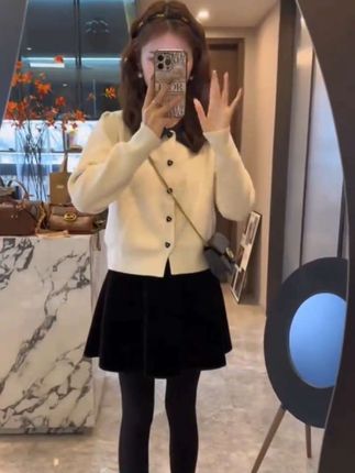 #张予曦毕雯珺真拍了红裙抱 #深情眼 #张予曦 #毕雯珺
