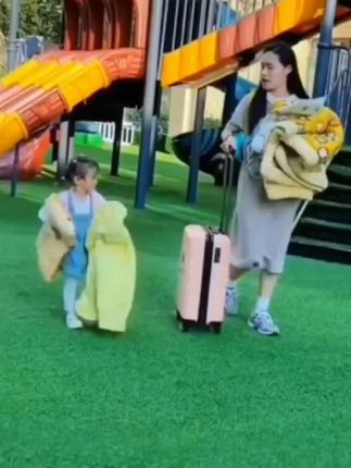 #幼儿园被子收纳袋 拉链式搬家打包袋卡通家用防水袋 #被子收纳袋 #收纳整理#幼儿园 #幼儿园被子专用袋子@DOU+小助手 @巨量千川