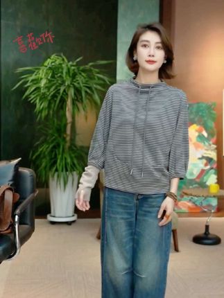 #无限回购的宝藏单品 Syan【左岸】秋季洋气时尚百搭小众休闲轻奢设计感条纹卫衣#每日穿搭#洋气休闲百搭#时尚气质百搭#高级感穿搭