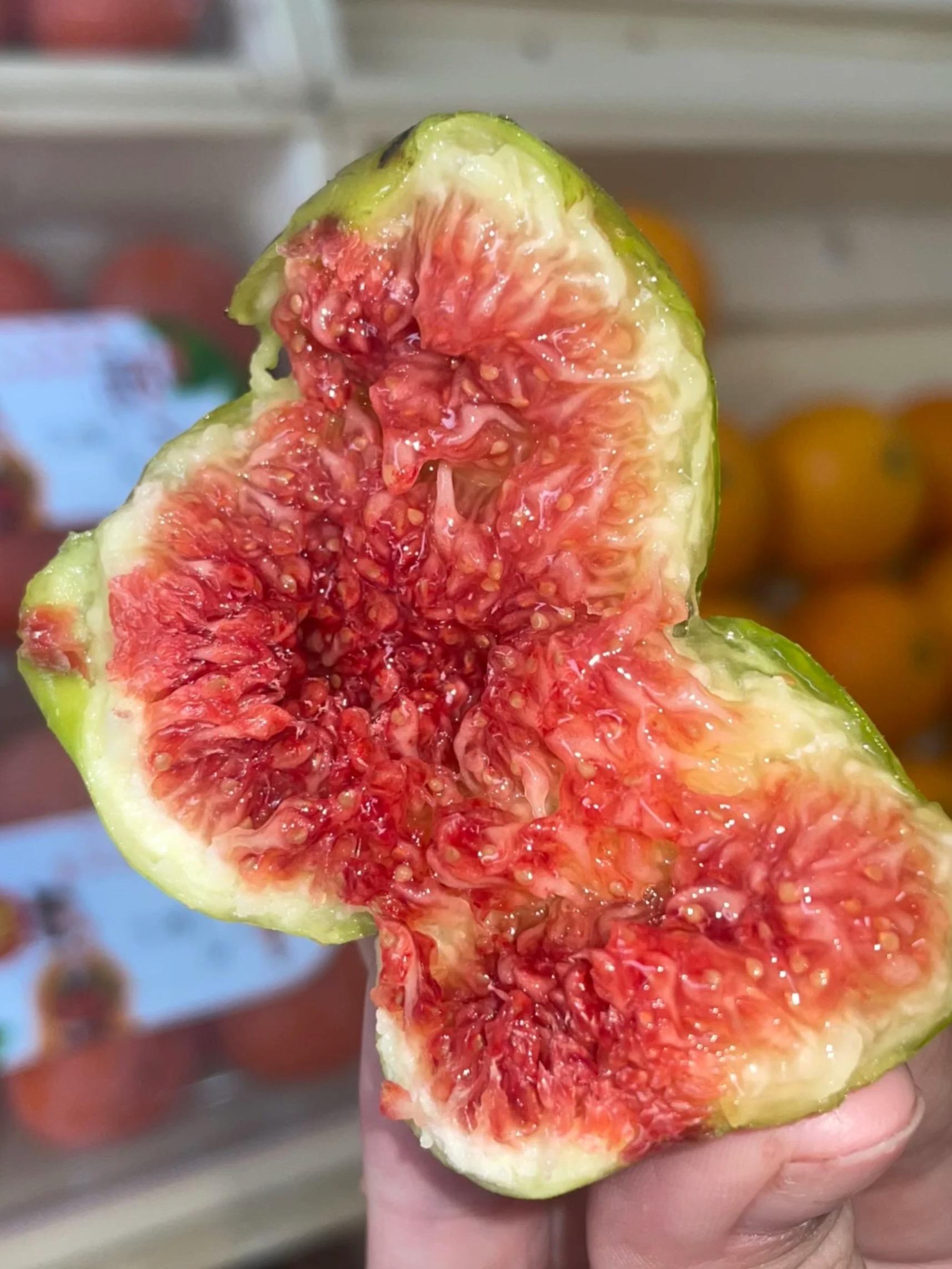 威海流蜜的糖包子最后半月啦!超甜超多蜜。#威海无花果 #威海青皮无花果 #青皮无花果 #无花果的功效与作用 #无花果