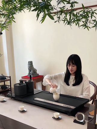 现代轻奢乌金石奢石茶台搭配智能烧水壶 新手茶友也能秒变茶大师 #好物推荐🔥 #茶具茶器 #茶空间 #茶桌茶台 #茶台