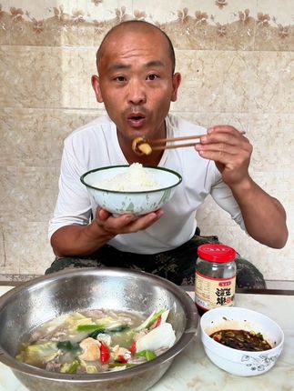 太难捡了这个菌,去一趟只捡到3朵青头菌#野生菌 #捡菌子 #五彩泡椒 #农村人 #农村生活