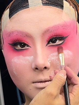 她的眼睛适合短版双眼皮贴 假性小内双眼皮调整,原片直出#摄影 #化妆 #美妆 #戏曲摄影