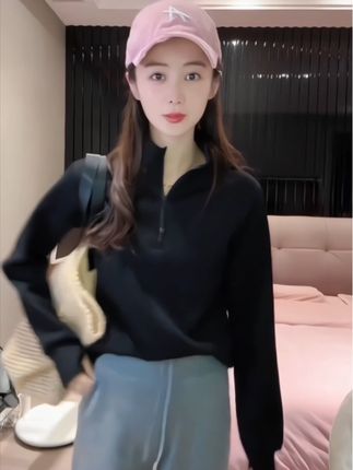 小小同款修身显瘦卫衣#春秋穿搭#卫衣#时髦穿搭#谁穿谁好看#小小101