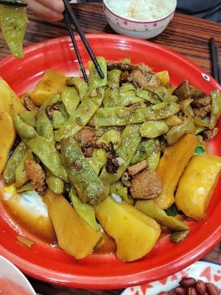 东北紫花油豆角,小黄车下单。